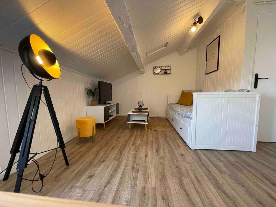 Studio Cosy, En Centre, Proche Gare, Vue Degagee Valence  Exterior photo